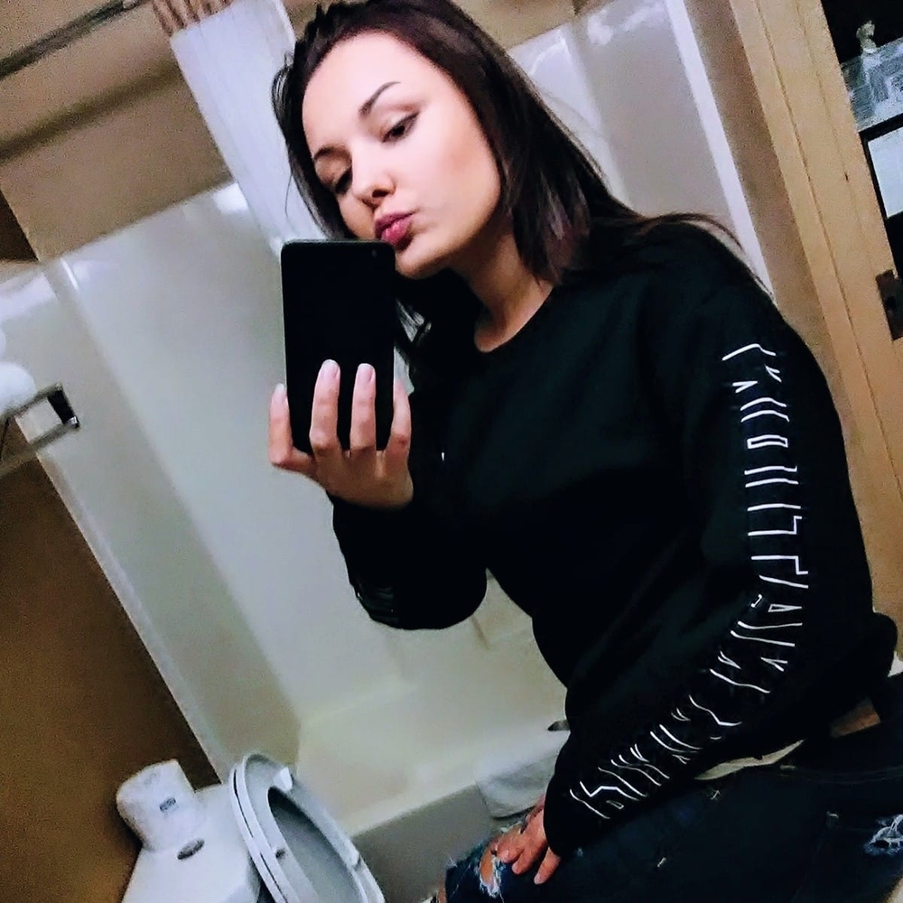 Meet your Posher, Chelsey